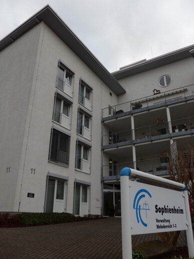Seelsorge im Seniorenheim mit Herz, Empathie und Zeit für Gespräche