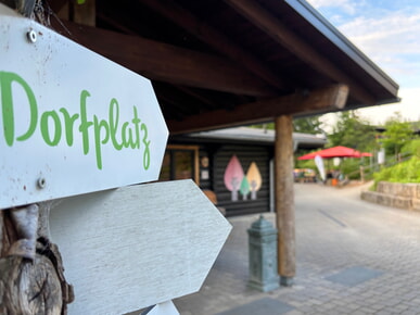 Sonnenschutz: Wichtige Investition im Abendteuerdorf dank Rotary-Club