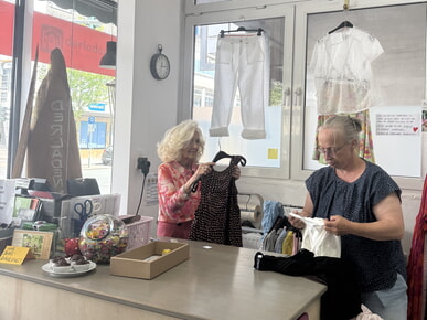 Sozialkaufhaus der Siegerl&auml;nder Frauenhilfe ev. feiert zweiten Geburtstag