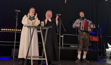 &Ouml;kumenischer Gottesdienst: Stimmungsvolles Ende des Siegener Oktoberfestes