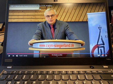 Kontaktlose Synode des Evangelischen Kirchenkreises Siegen - Wahlen und Schlussrede von Superintendent Stuberg