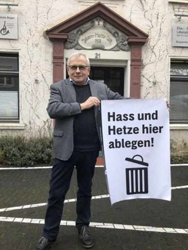 Kirchenkreis unterstützt die Plakataktion des 'Bündnis für Demokratie Siegen'