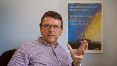 Was hilft gegen Einsamkeit? Video-Andacht mit Pfarrer Dietrich Hoof-Greve