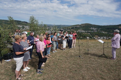 Gemeindefest mit Panoramablick