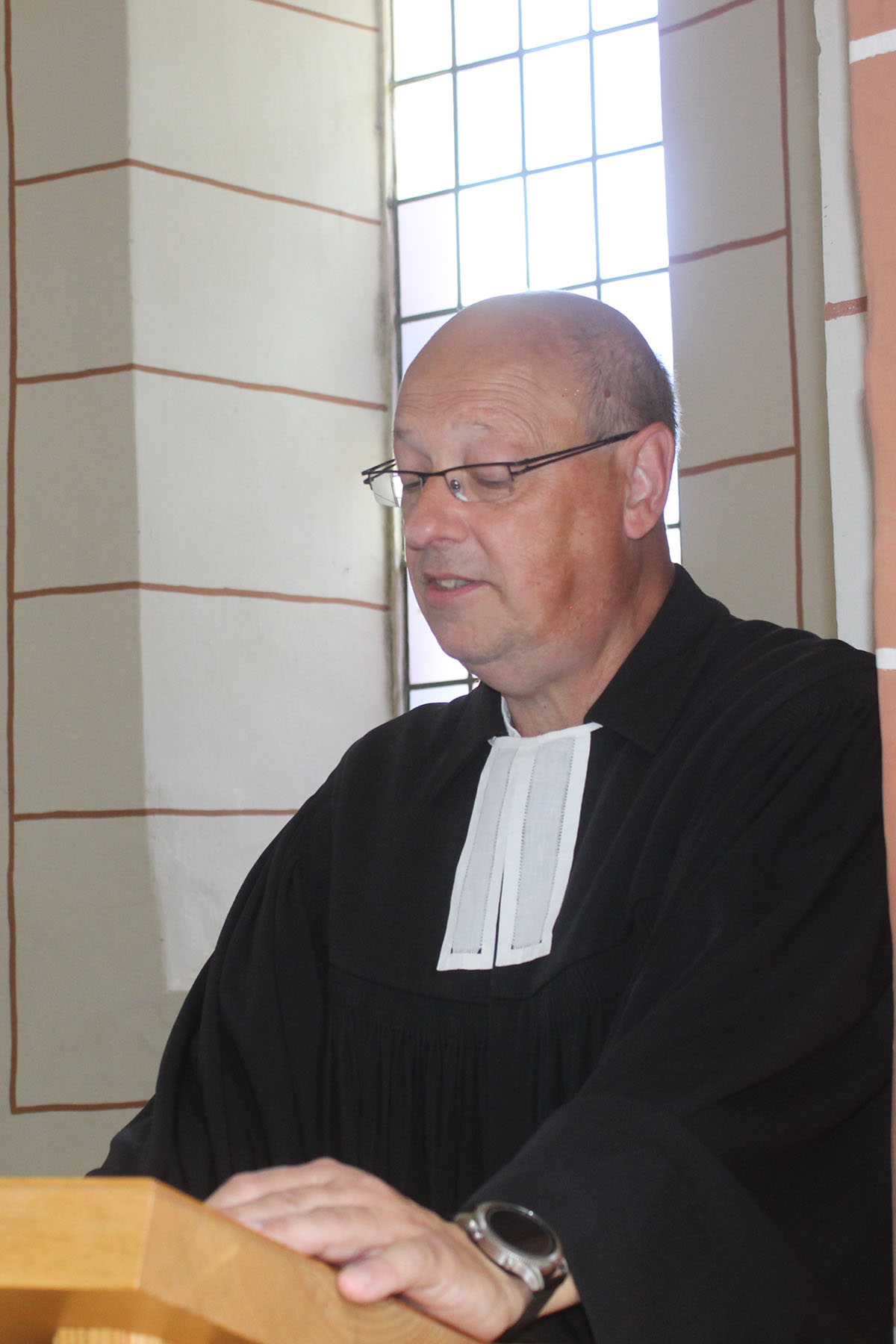 Am Sonntag hielt Thomas Janetzki zum letzten Mal in der Wingeshäuser Kirche eine Predigt als örtlicher Gemeindepfarrer.