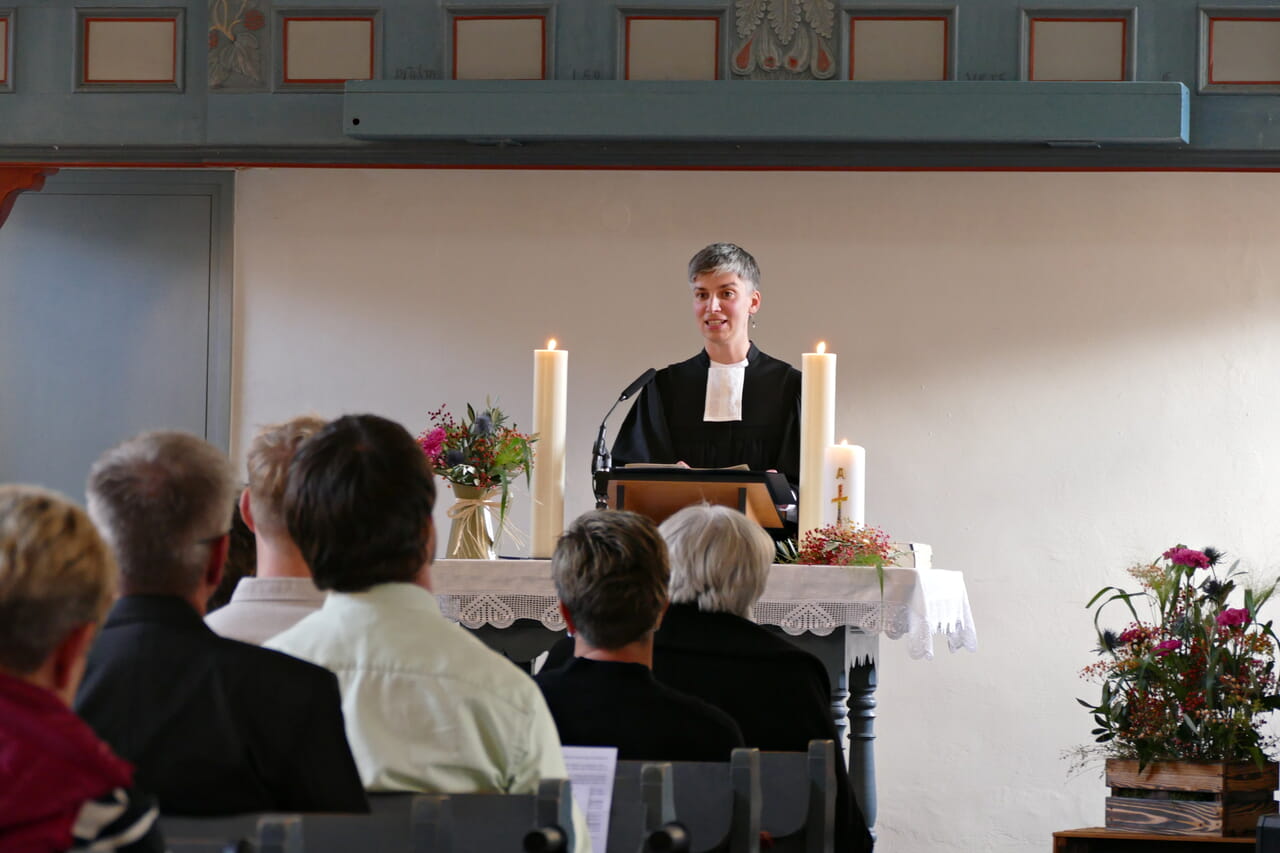 Feierliche Ordination von Pfarrerin Carmen Jäger.