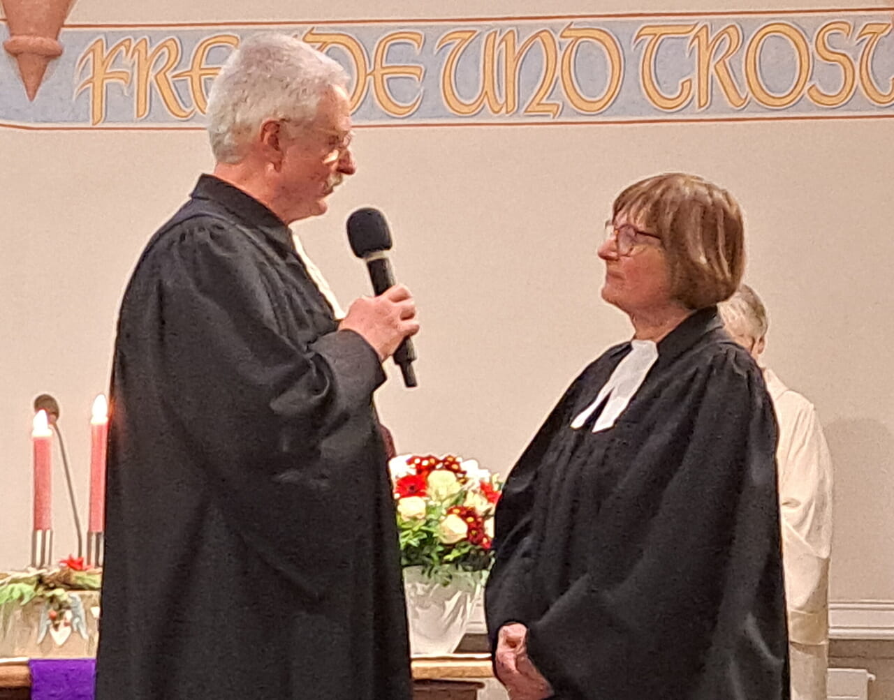 Sind jetzt beide in Ruhestand: G&uuml;nther Albrecht richtete bewegende Worte an seine Frau Susanna Riedel-Albrecht.