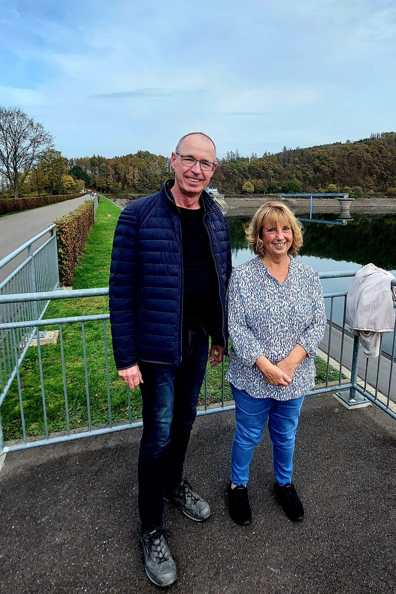 Synodalassessor Rolf Fersterra und KSV-Mitglied Ulrike Steinseifer in Attendorn. Foto: privat