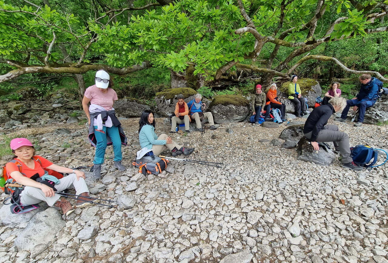 Gottesdienst am Ufer des Loch Lomond